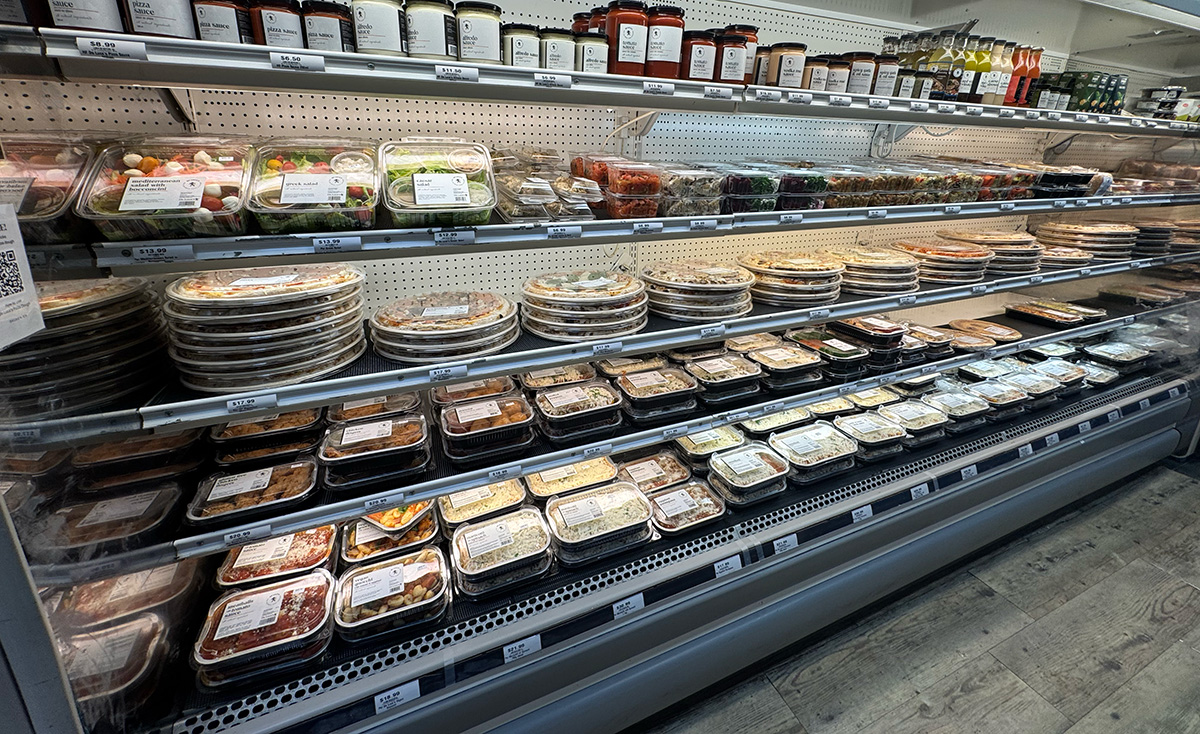 delucas-prepared-foods prepared-foods-chicken-scaloppine-mushroom