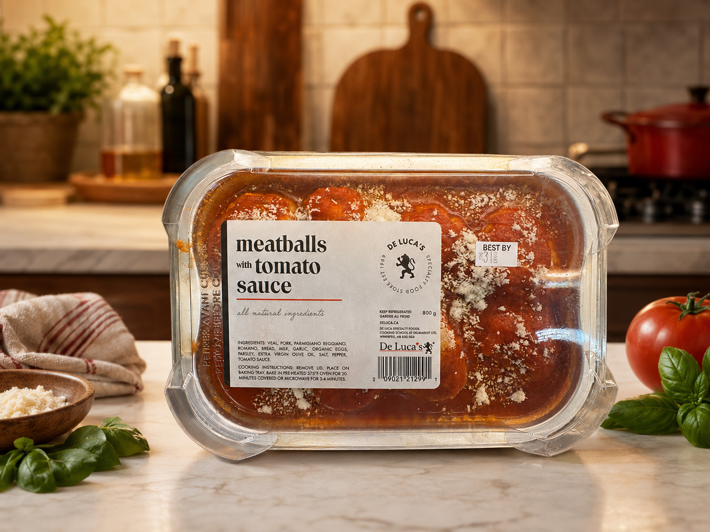 Meatballs with tomato sauce from De Luca's