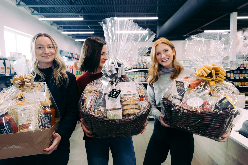 De Luca's Italian gourmet gift baskets